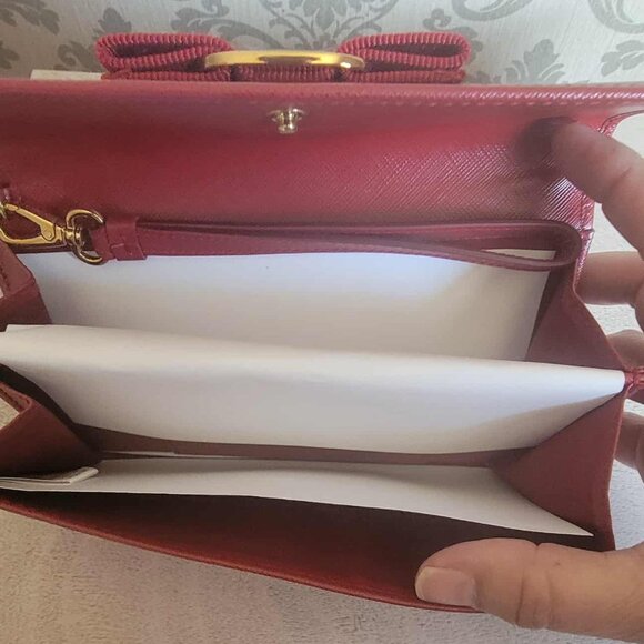 Salvatore Ferragamo Vara Long Wallet - Picture 5 of 9